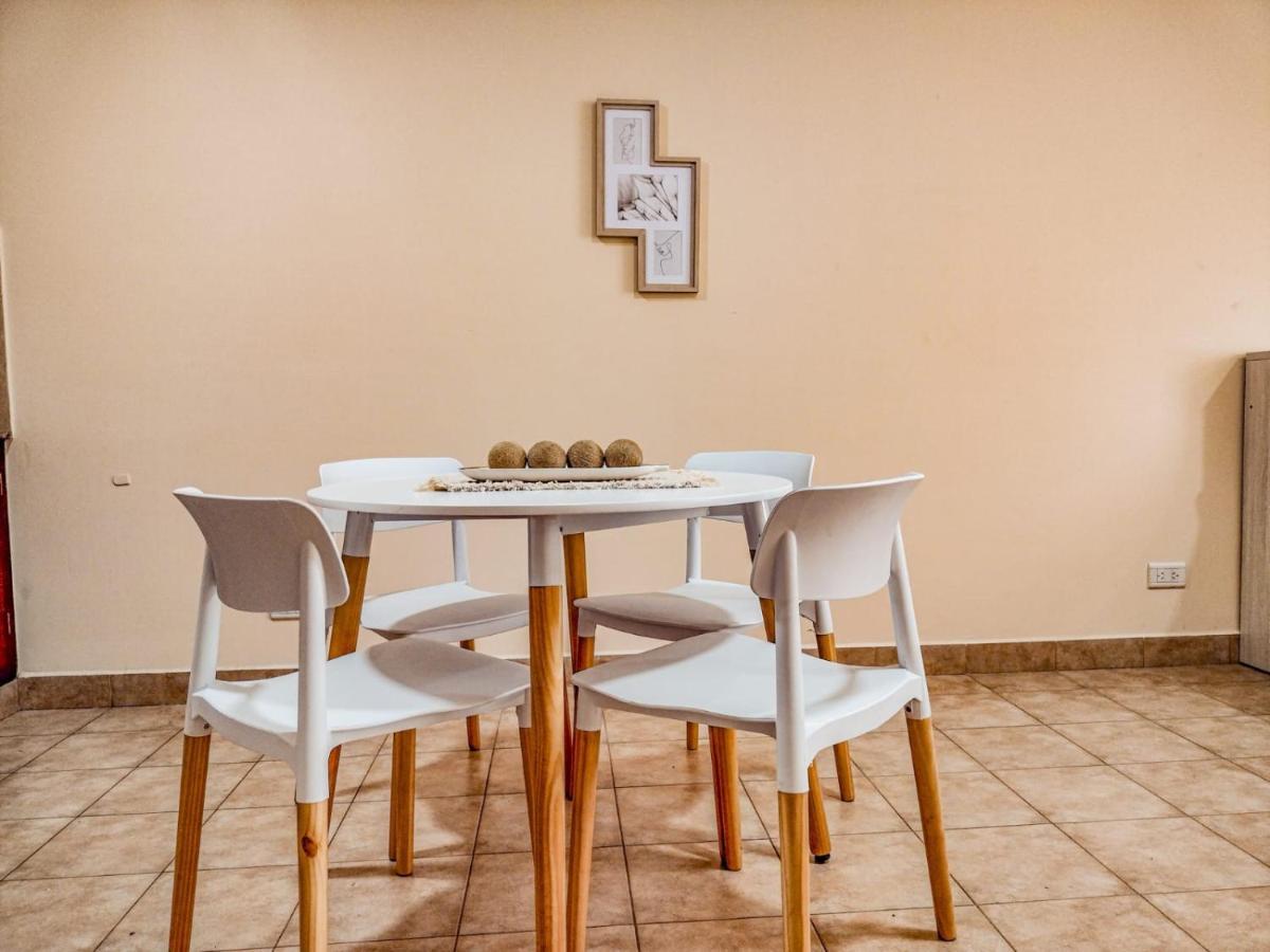 Departamentos Zegada - Cocina Completa - Dos Cuadras Del Centro - Todo Nuevo Apartment San Salvador de Jujuy Ngoại thất bức ảnh