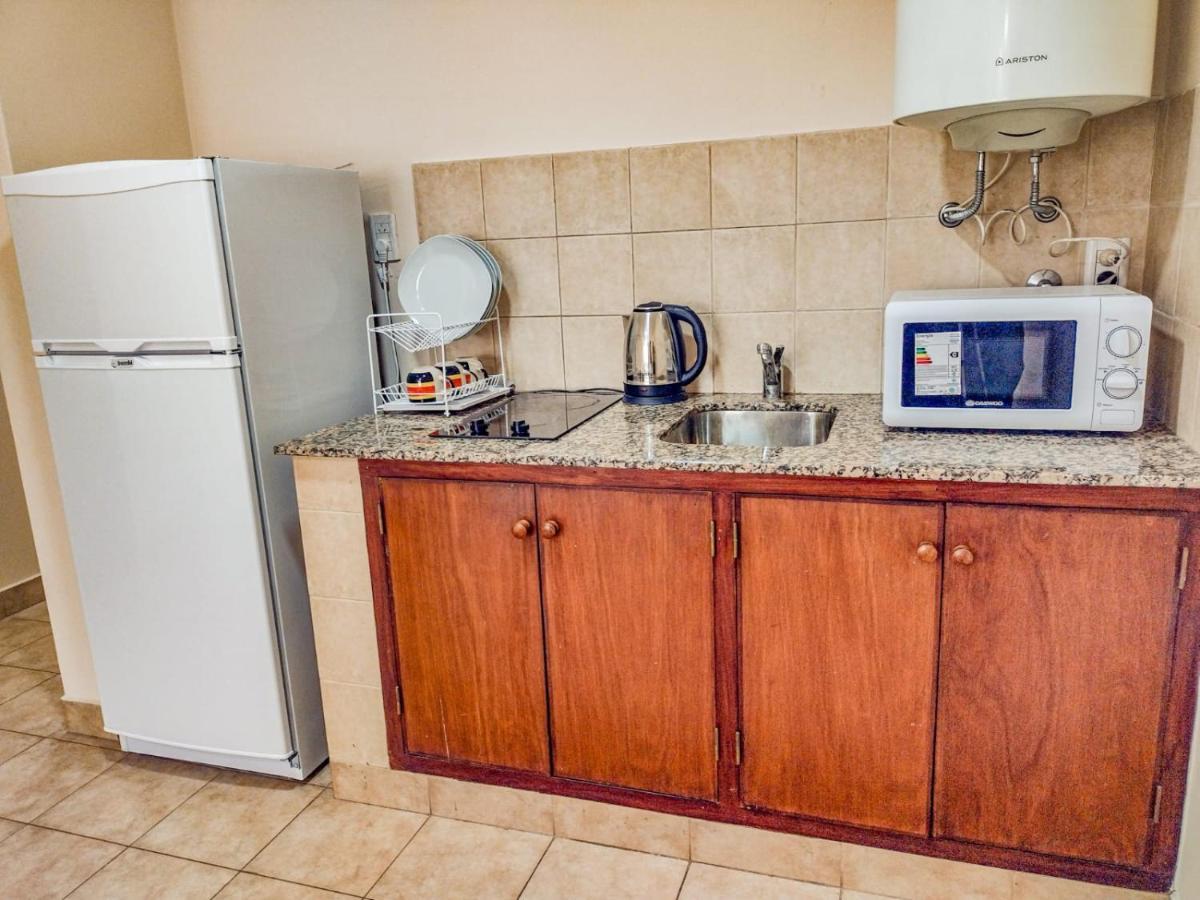 Departamentos Zegada - Cocina Completa - Dos Cuadras Del Centro - Todo Nuevo Apartment San Salvador de Jujuy Ngoại thất bức ảnh